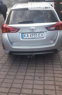 Универсал Toyota Auris 2014 в Киеве