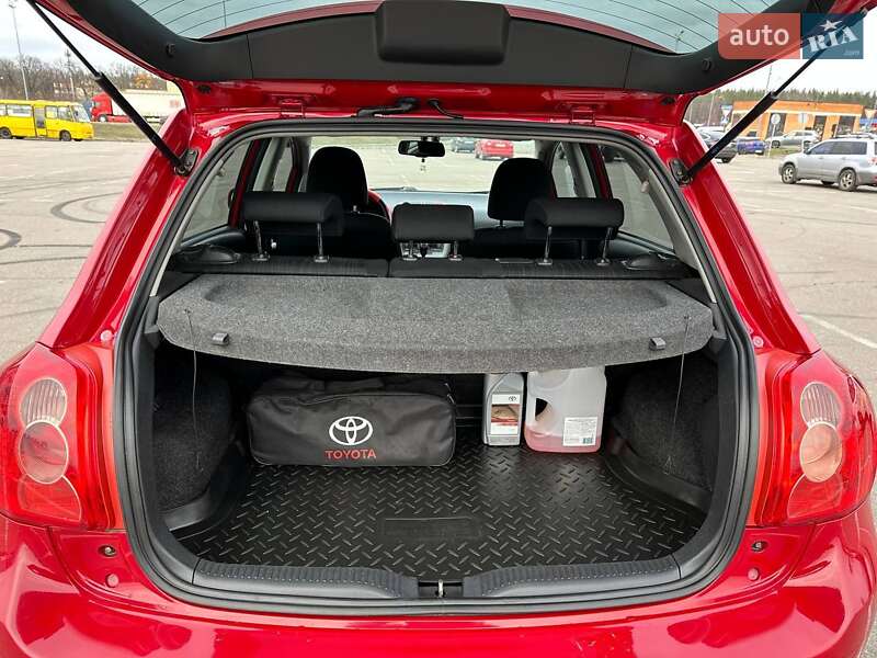 Хетчбек Toyota Auris 2007 в Києві