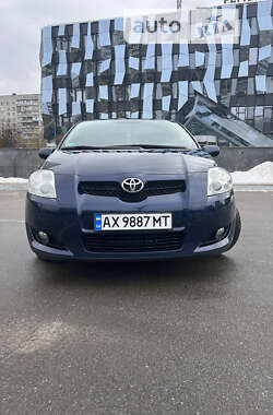 Хэтчбек Toyota Auris 2007 в Киеве