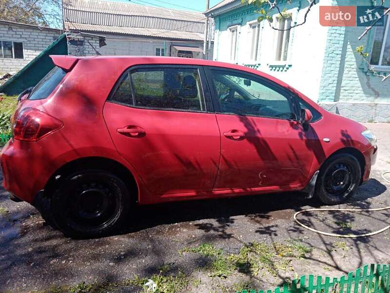 Хэтчбек Toyota Auris 2007 в Прилуках