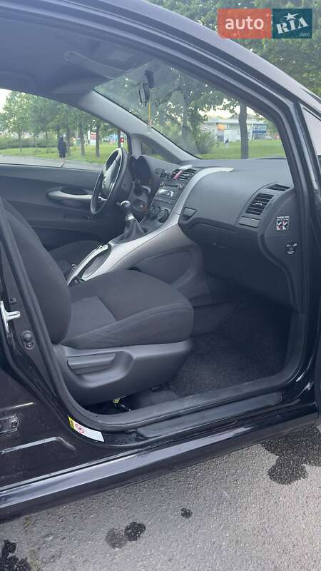 Хетчбек Toyota Auris 2009 в Умані