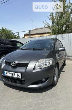 Хэтчбек Toyota Auris 2009 в Луцке