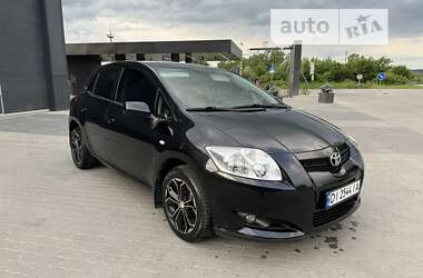 Хетчбек Toyota Auris 2008 в Ужгороді