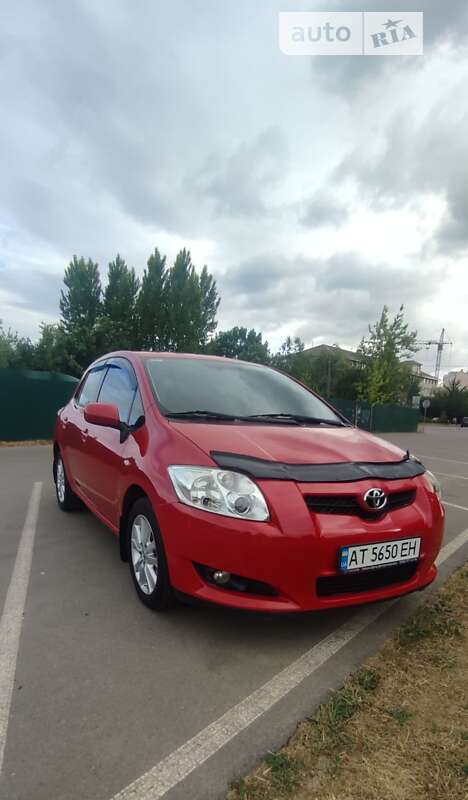 Хэтчбек Toyota Auris 2007 в Ивано-Франковске