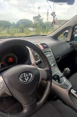 Хэтчбек Toyota Auris 2007 в Ивано-Франковске