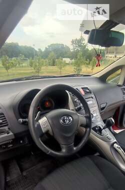 Хэтчбек Toyota Auris 2007 в Ивано-Франковске