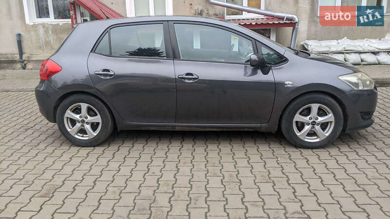 Хетчбек Toyota Auris 2007 в Луцьку