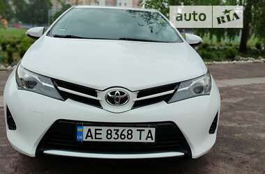 Хетчбек Toyota Auris 2013 в Кам'янському