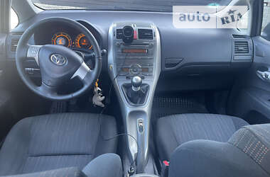 Хетчбек Toyota Auris 2009 в Івано-Франківську