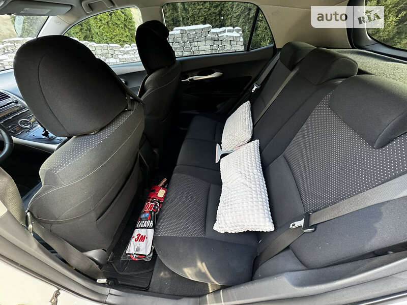 Хетчбек Toyota Auris 2011 в Хмельницькому