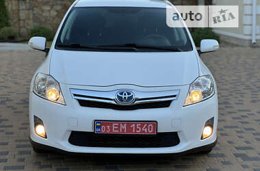 Хэтчбек Toyota Auris 2011 в Могилев-Подольске