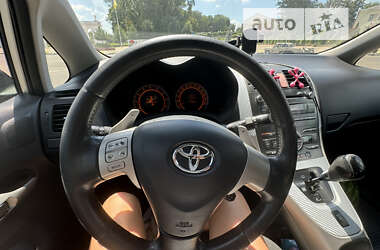 Хэтчбек Toyota Auris 2007 в Тростянце