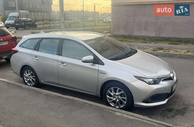 Універсал Toyota Auris 2016 в Харкові