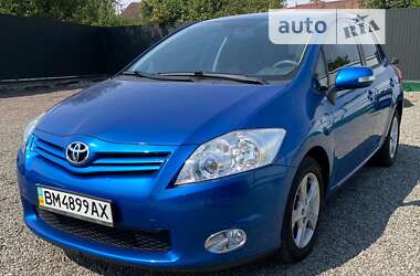 Хетчбек Toyota Auris 2012 в Сумах