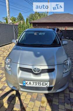 Хэтчбек Toyota Auris 2007 в Вышгороде