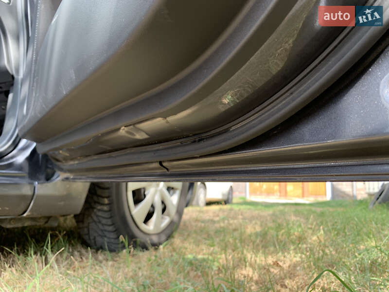 Хетчбек Toyota Auris 2007 в Києві фото 11 Хетчбек Toyota Auris 2007 в Києві