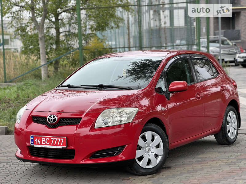 Хетчбек Toyota Auris 2008 в Львові