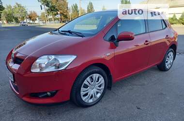 Хэтчбек Toyota Auris 2008 в Кривом Роге