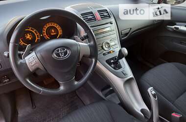 Хэтчбек Toyota Auris 2008 в Кривом Роге