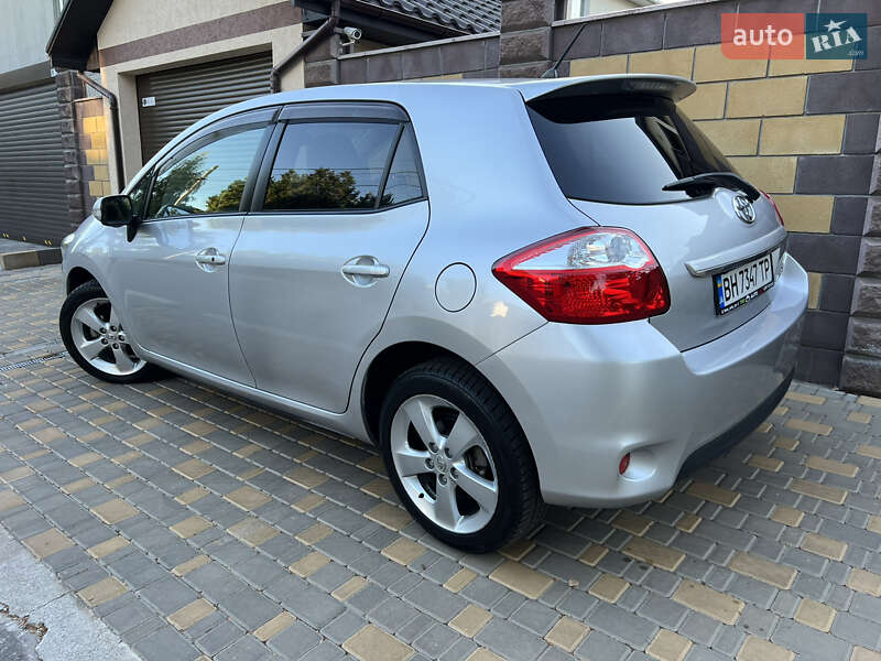 Хетчбек Toyota Auris 2011 в Одесі