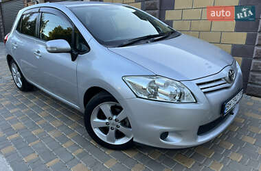 Хэтчбек Toyota Auris 2011 в Одессе