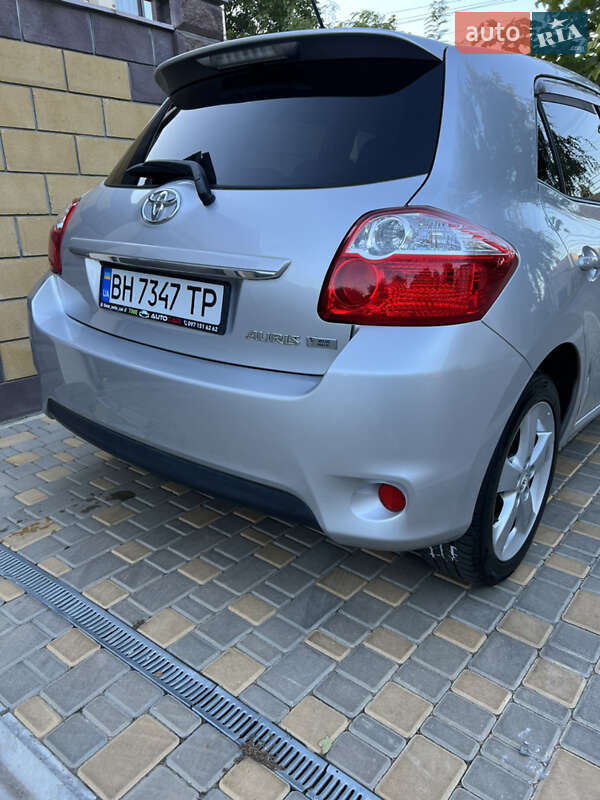 Хетчбек Toyota Auris 2011 в Одесі
