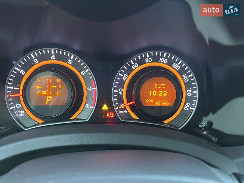 Хетчбек Toyota Auris 2011 в Одесі