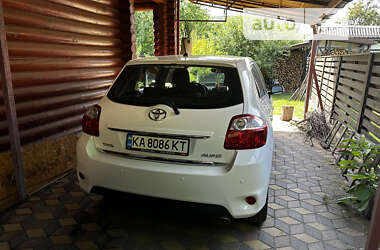 Хетчбек Toyota Auris 2012 в Києві