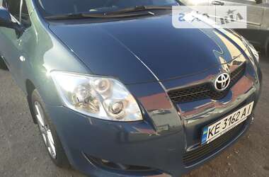 Хэтчбек Toyota Auris 2008 в Днепре