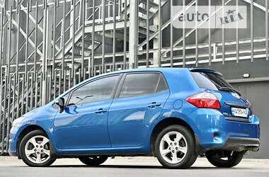 Хетчбек Toyota Auris 2011 в Києві