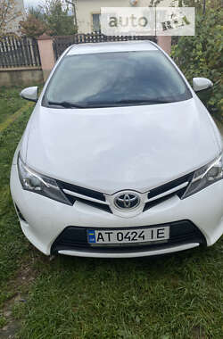 Хетчбек Toyota Auris 2013 в Калуші