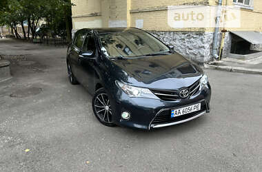 Хэтчбек Toyota Auris 2013 в Киеве