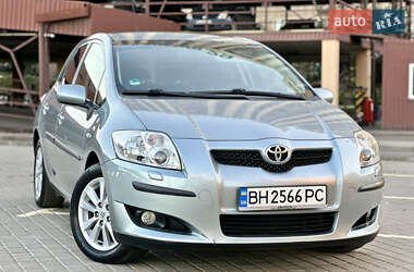 Хэтчбек Toyota Auris 2009 в Одессе