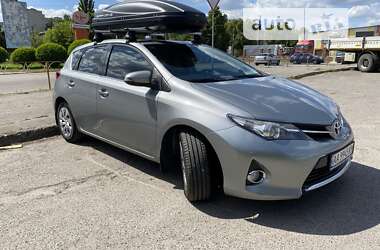 Хетчбек Toyota Auris 2014 в Білій Церкві