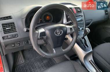 Хетчбек Toyota Auris 2011 в Києві