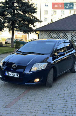 Хэтчбек Toyota Auris 2008 в Могилев-Подольске