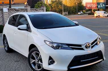 Хэтчбек Toyota Auris 2013 в Киеве