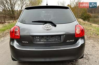 Хэтчбек Toyota Auris 2007 в Черкассах