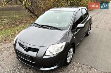 Хэтчбек Toyota Auris 2007 в Черкассах