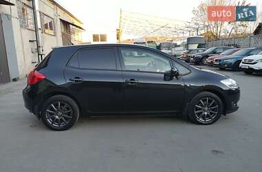 Хэтчбек Toyota Auris 2008 в Калуше