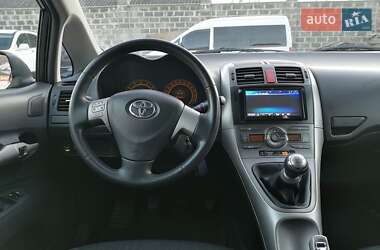 Хэтчбек Toyota Auris 2008 в Калуше