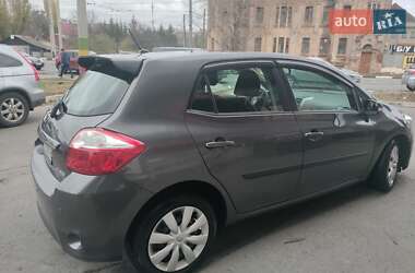 Хетчбек Toyota Auris 2010 в Харкові