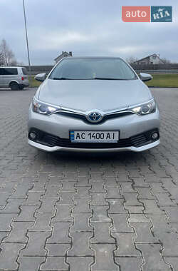 Хетчбек Toyota Auris 2015 в Любомлі