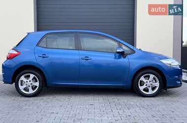 Хетчбек Toyota Auris 2011 в Стрию