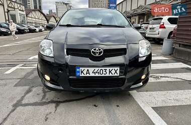 Хэтчбек Toyota Auris 2008 в Киеве