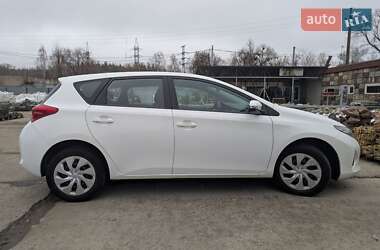 Хетчбек Toyota Auris 2013 в Харкові