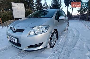 Хетчбек Toyota Auris 2009 в Старокостянтинові