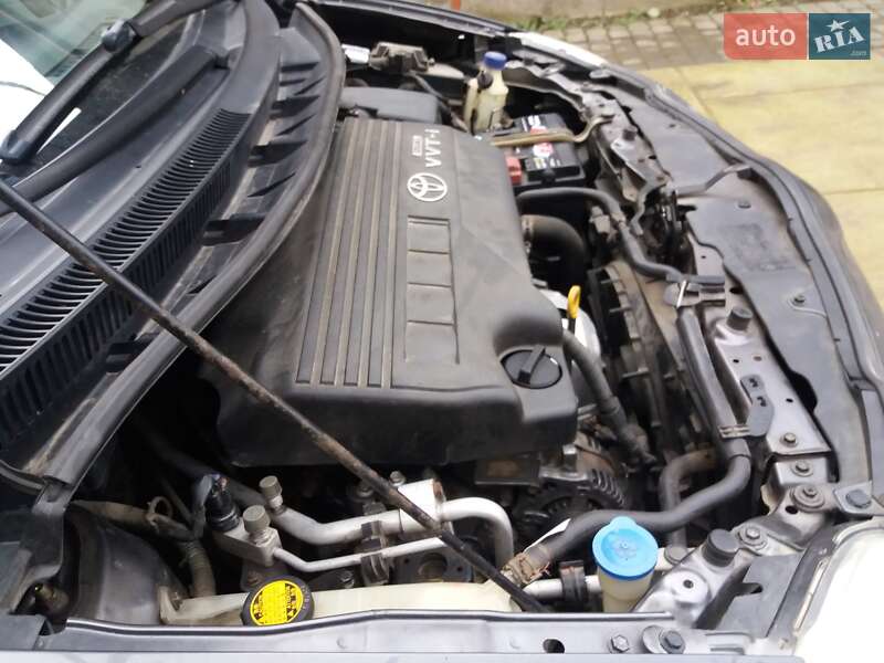 Хетчбек Toyota Auris 2008 в Мукачевому