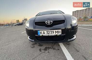 Хэтчбек Toyota Auris 2008 в Киеве