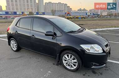 Хэтчбек Toyota Auris 2008 в Киеве